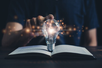 图伊家族指控《弱点》主角迈克尔·奥赫试图勒索他们